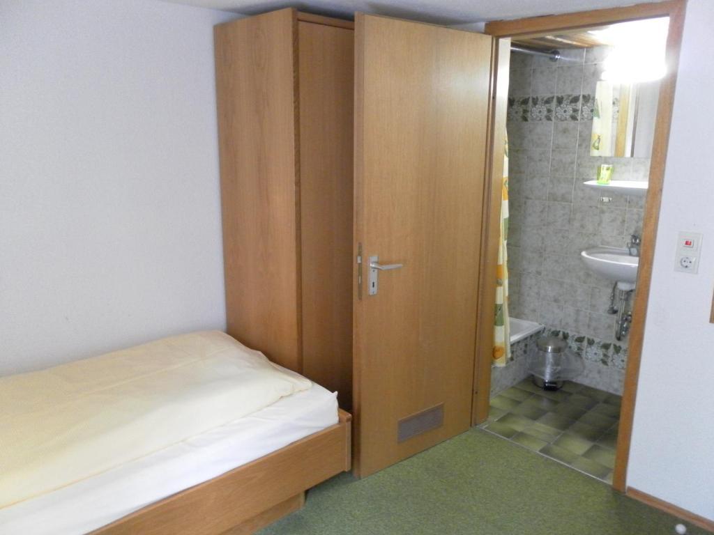Hotel Garni Seebachstueble Titisee-Neustadt Room photo